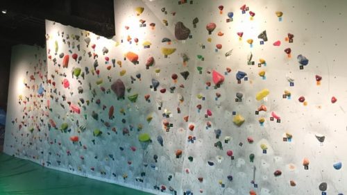 東京都のクライミング施設「マグレブエスト」